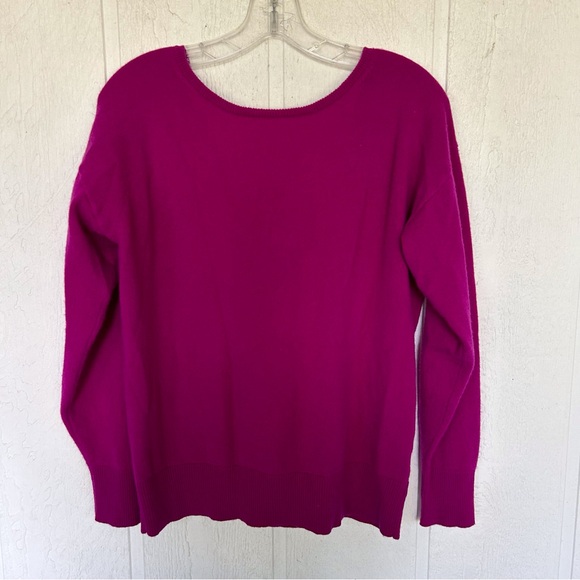 TRINA TURK MAGENTA LONG SLEEVE CASHMERE WOOL SWEATER LARGE - Picture 4 of 12